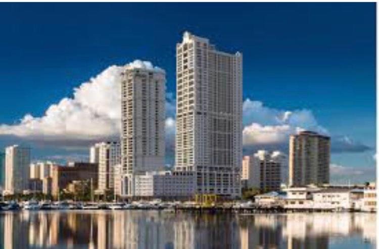 Admiral Baysuites Манила Экстерьер фото