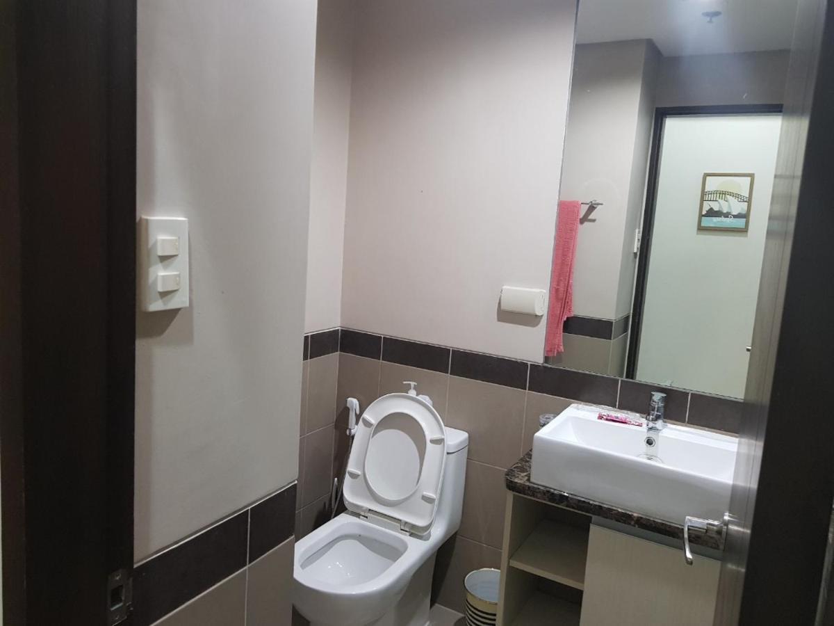 Admiral Baysuites Манила Экстерьер фото